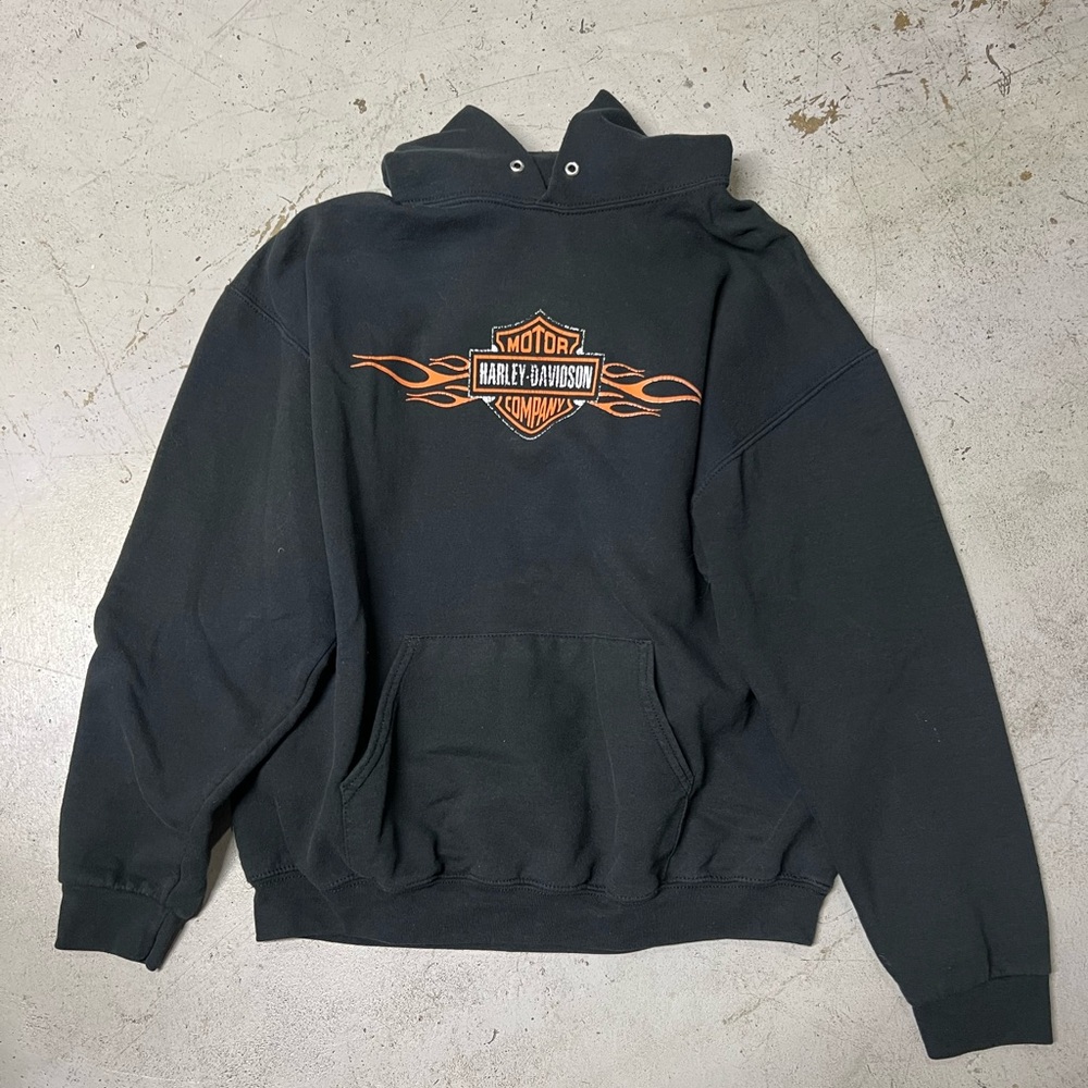 Vintage Harley-Davidson Black Sweatshirt with Orange Flame Design